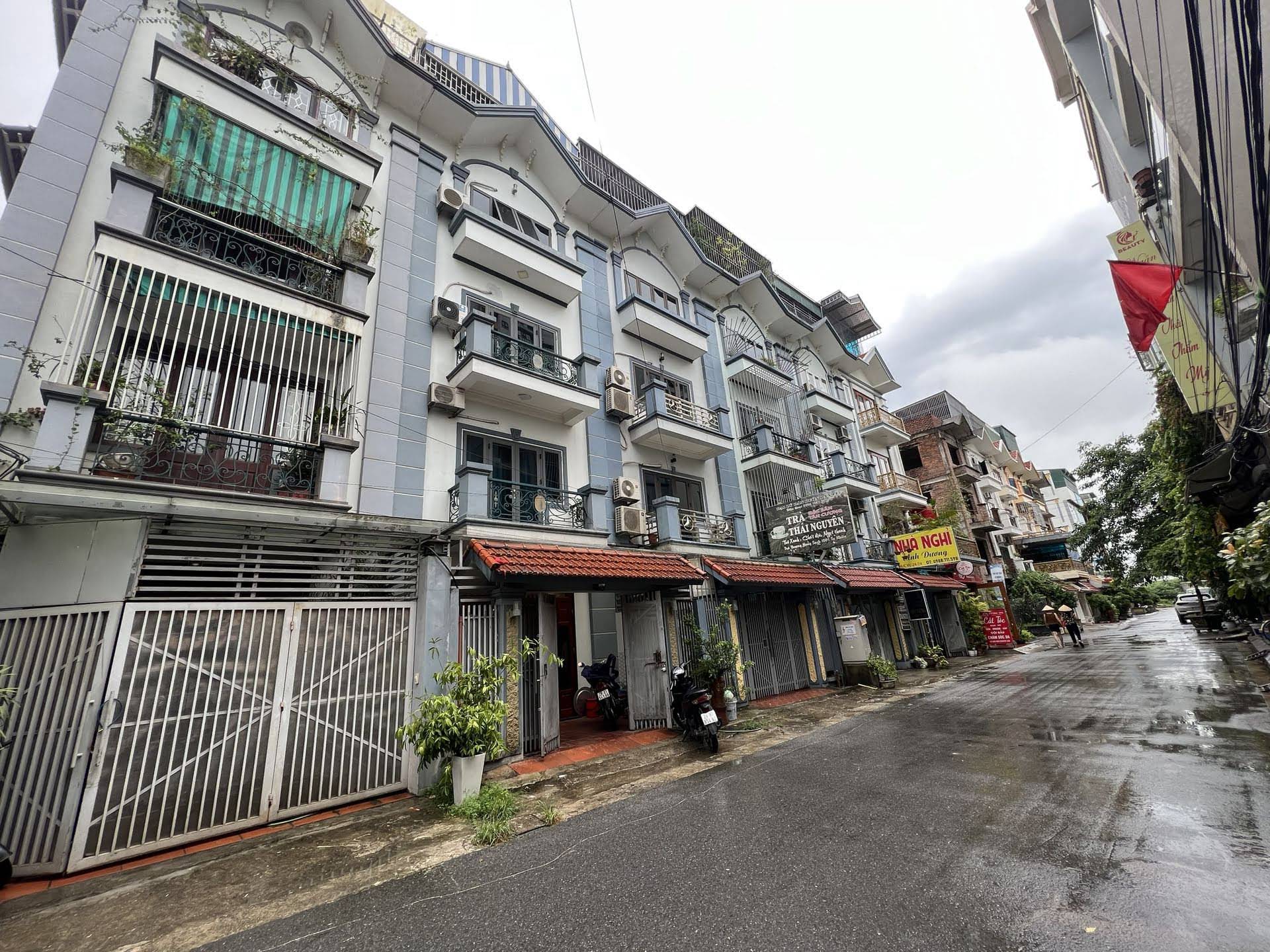 Hình ảnh Bán Nhà Liền Kề Ở Thị Trấn Chúc Sơn Chương Mỹ